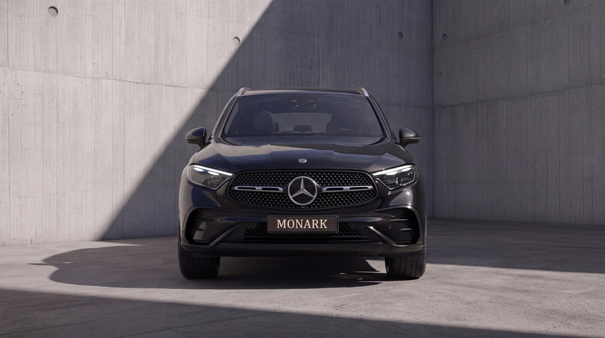 Mercedes-Benz GLC 300e 4MATIC AMG Line
