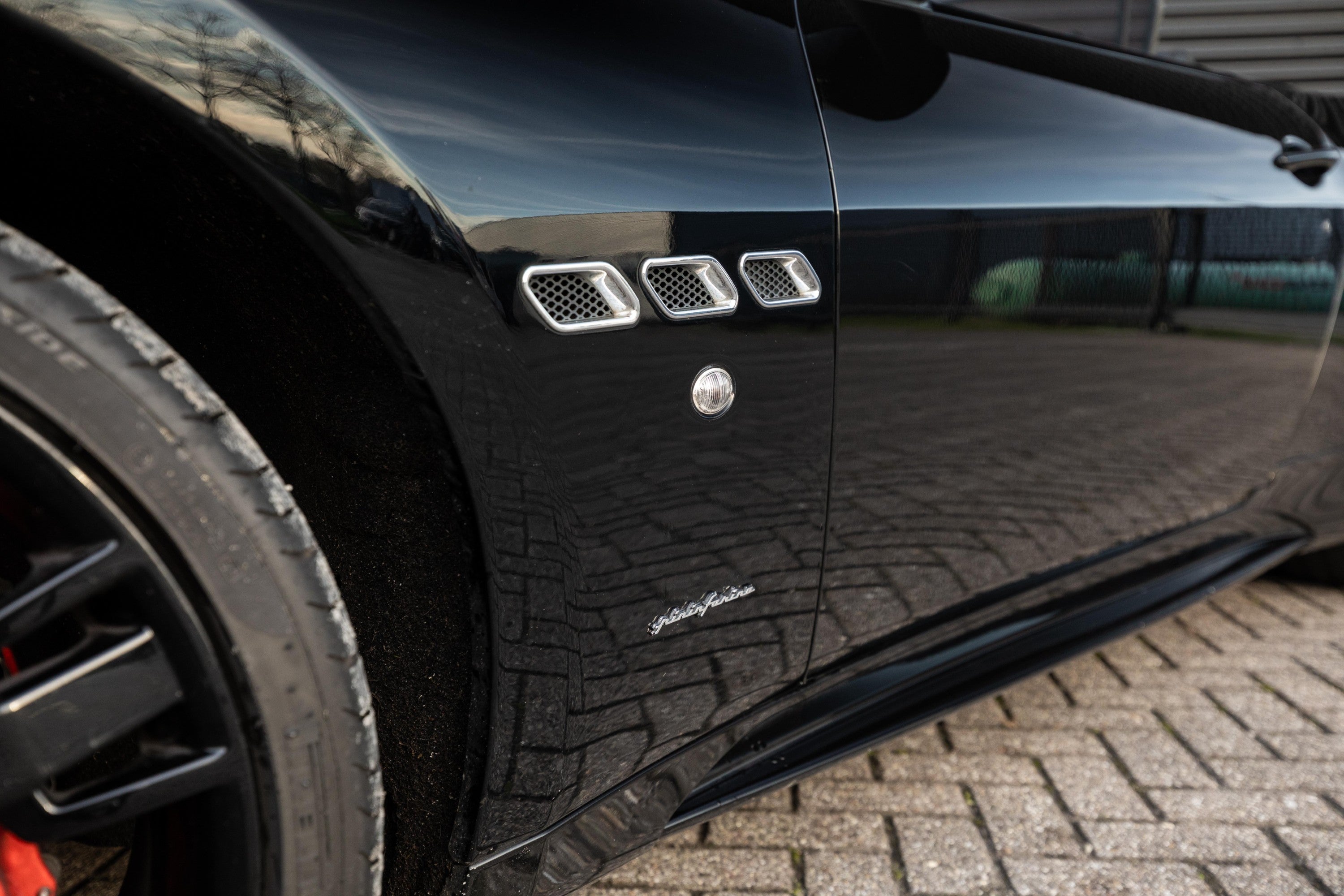 Maserati Gran Cabrio Sport