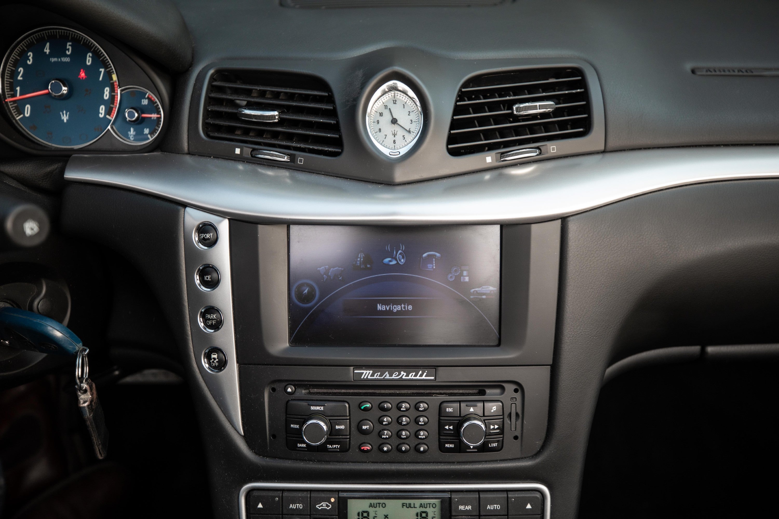 Maserati Gran Cabrio Sport