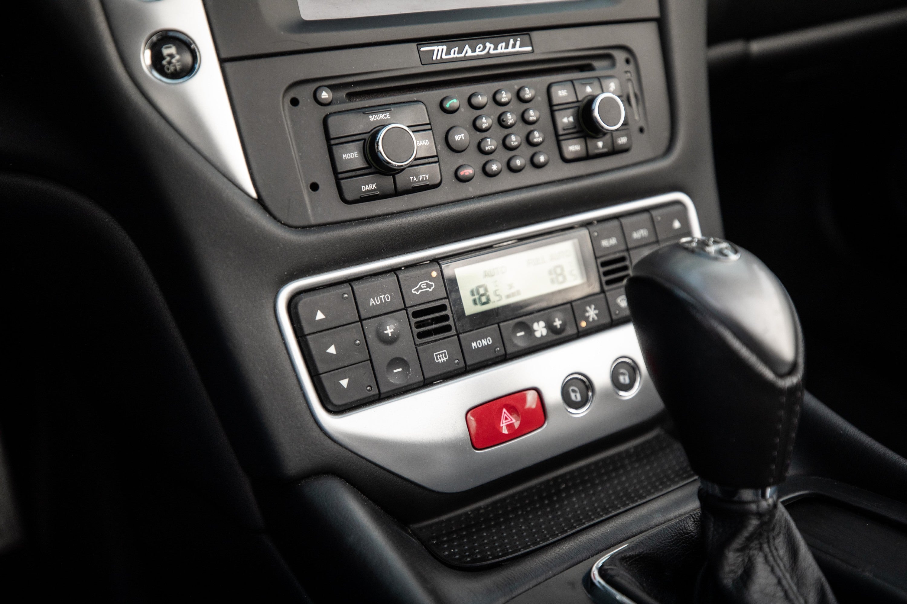 Maserati Gran Cabrio Sport